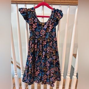 Dot dot smile size 7 empire